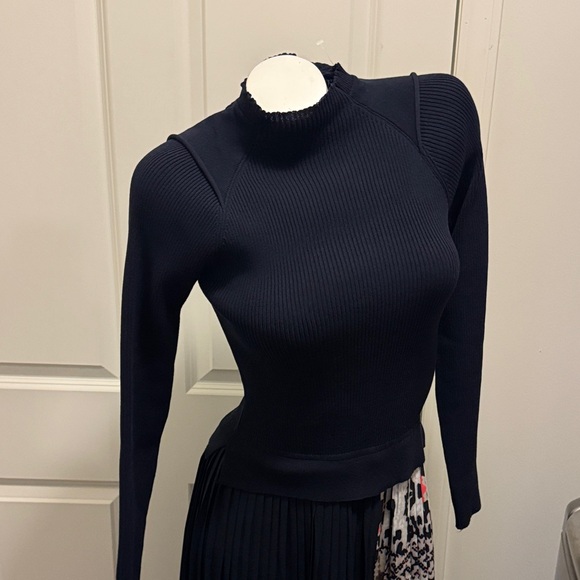 Chic & Elegant Asymmetrical Navy Dress - Sweater Top & Patterned Scarf LIKE NEW - Picture 14 of 15